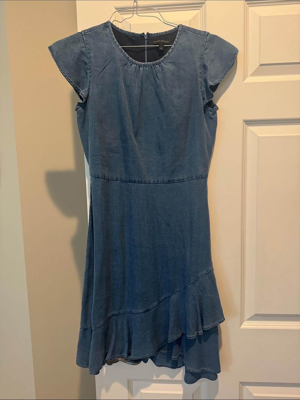 Banana Republic Light Blue Denim Scoop Neck Top